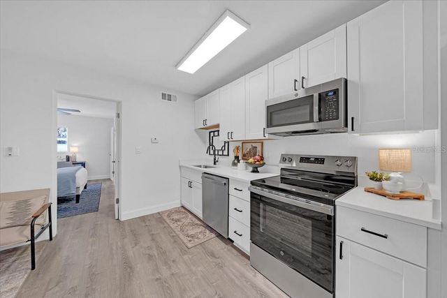 224 6TH AVENUE N 5, St Petersburg, FL 33701