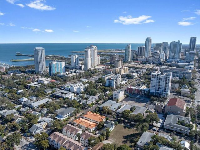 224 6TH AVENUE N 5, St Petersburg, FL 33701