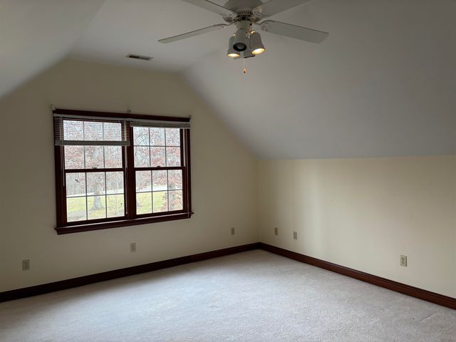 22 Briarcliff Drive, Huntington, WV 25704