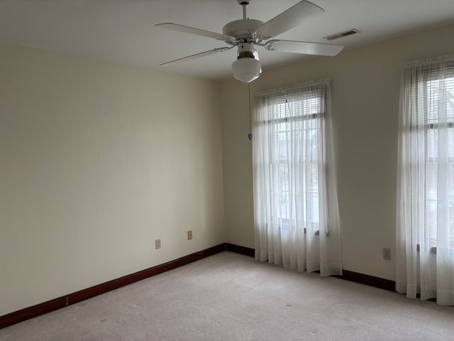 22 Briarcliff Drive, Huntington, WV 25704