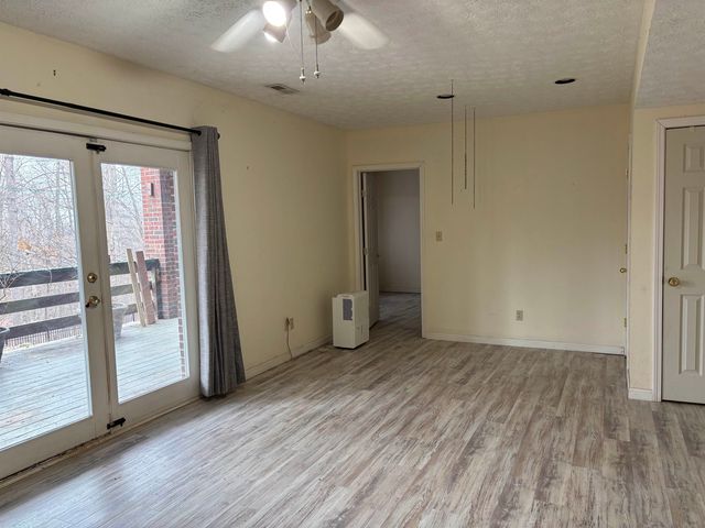 22 Briarcliff Drive, Huntington, WV 25704