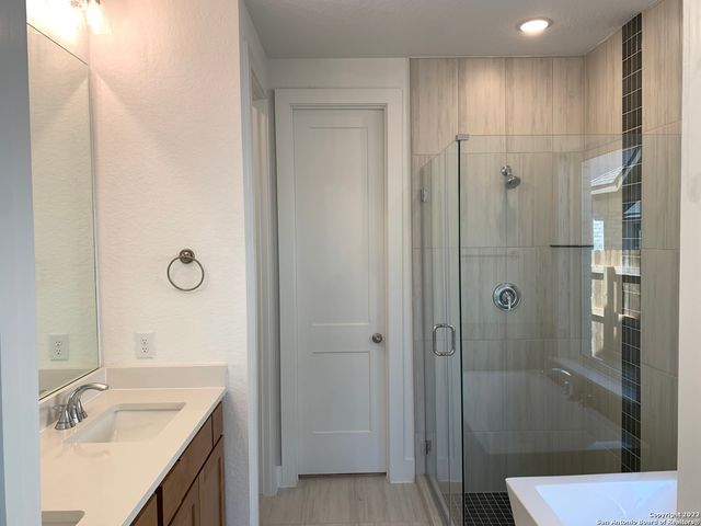 1048 Easy Gruene, New Braunfels, TX 78130