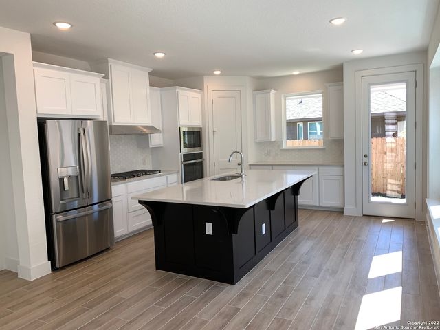 1048 Easy Gruene, New Braunfels, TX 78130