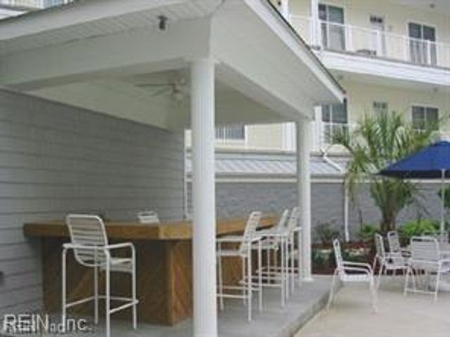 204 Sandbridge Rd Unit 207, Virginia Beach, VA 23456