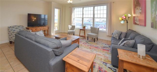 204 Sandbridge Rd Unit 207, Virginia Beach, VA 23456