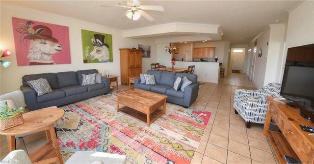 204 Sandbridge Rd Unit 207, Virginia Beach, VA 23456