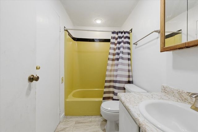 232 Canton St 308, Randolph, MA 02368