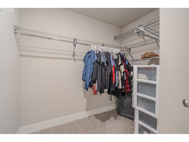 8738 N 1ST St, Ridgefield, WA 98642
