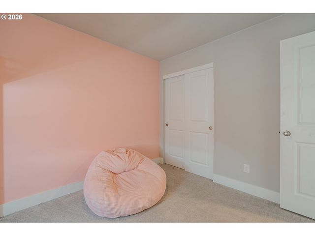 8738 N 1ST St, Ridgefield, WA 98642