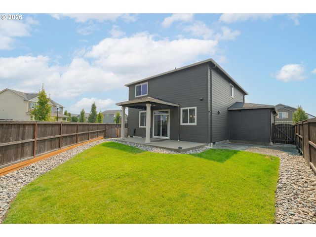 8738 N 1ST St, Ridgefield, WA 98642