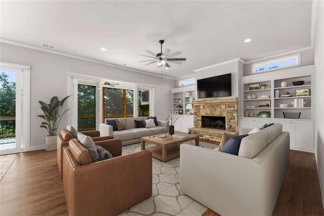 5420 Fishermans Cove, Gainesville, GA 30506
