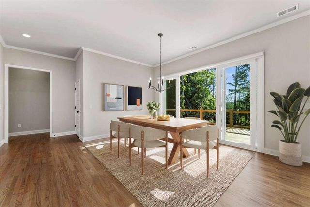 5420 Fishermans Cove, Gainesville, GA 30506