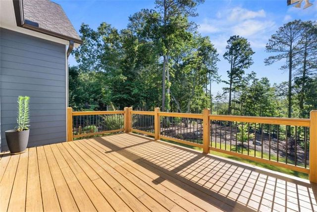 5420 Fishermans Cove, Gainesville, GA 30506