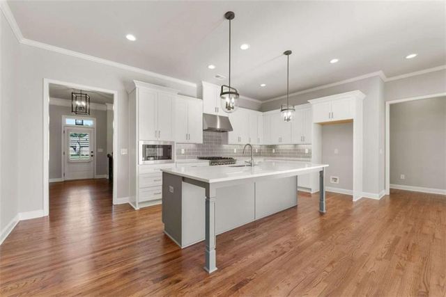 5420 Fishermans Cove, Gainesville, GA 30506