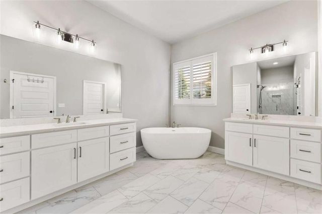 5420 Fishermans Cove, Gainesville, GA 30506