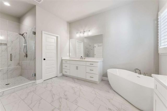 5420 Fishermans Cove, Gainesville, GA 30506
