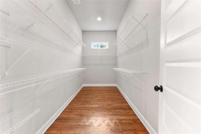 5420 Fishermans Cove, Gainesville, GA 30506