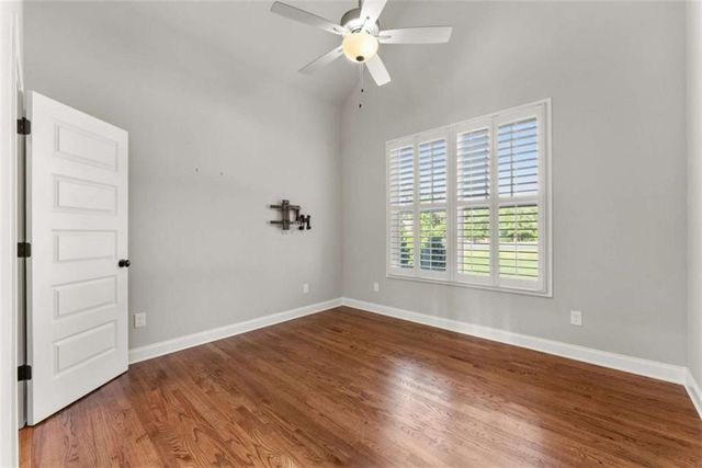 5420 Fishermans Cove, Gainesville, GA 30506