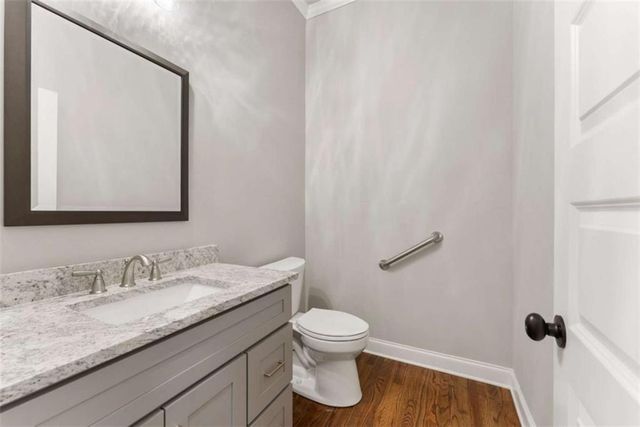 5420 Fishermans Cove, Gainesville, GA 30506