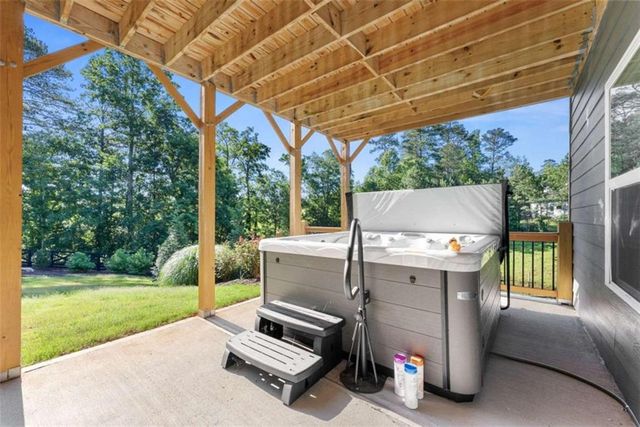 5420 Fishermans Cove, Gainesville, GA 30506
