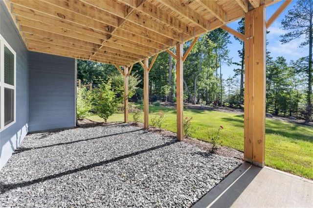 5420 Fishermans Cove, Gainesville, GA 30506