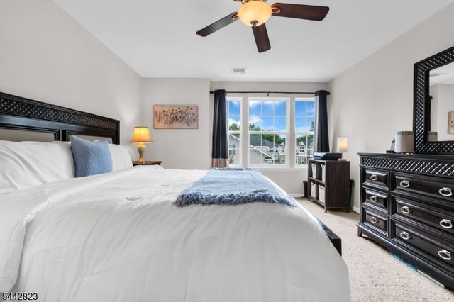 504 Lopez Ln, Morris Plains Boro, NJ 07950
