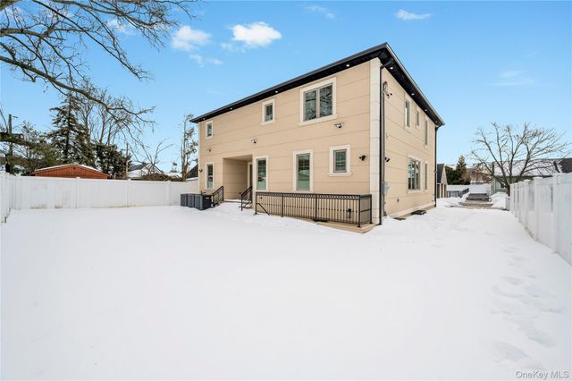 2481 Putnam Drive, East Meadow, NY 11554