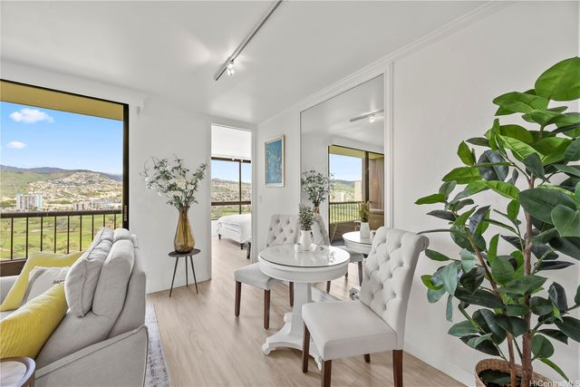 320 Liliuokalani Avenue 1905, Honolulu, HI 96815