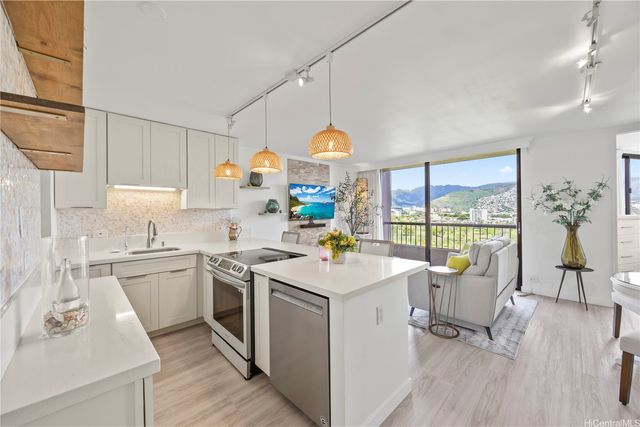 320 Liliuokalani Avenue 1905, Honolulu, HI 96815