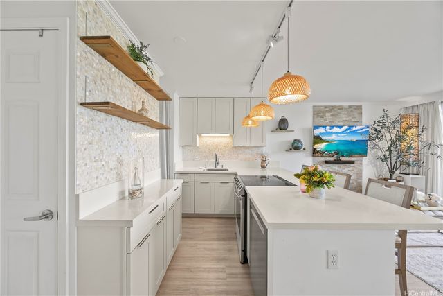 320 Liliuokalani Avenue 1905, Honolulu, HI 96815