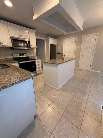 5697 Frontier Walk Lane, Buford, GA 30518