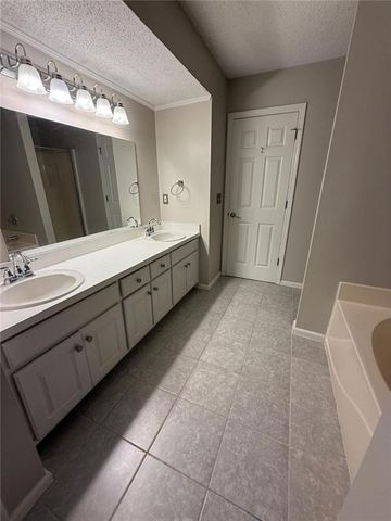 5697 Frontier Walk Lane, Buford, GA 30518