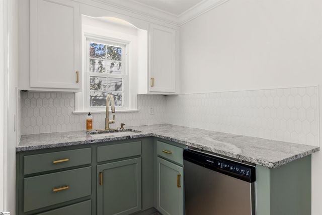 4 Druid Street, Greenville, SC 29609