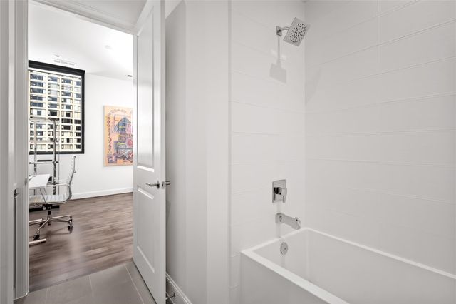 1211 Caroline Street 1401, Houston, TX 77002