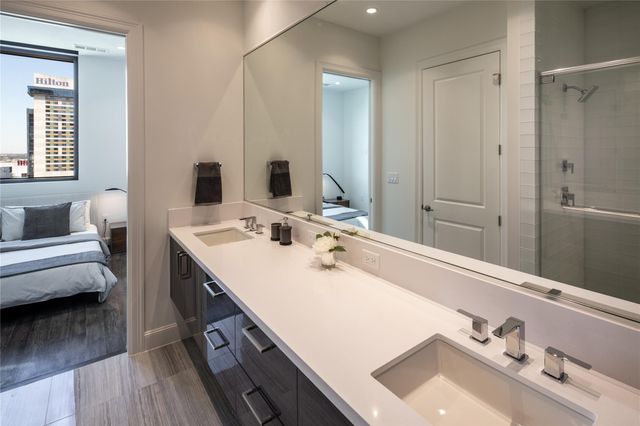 1211 Caroline Street 1401, Houston, TX 77002