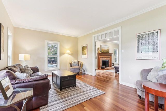 18160 Kestrel COURT, Brookfield, WI 53045