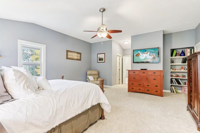 18160 Kestrel COURT, Brookfield, WI 53045