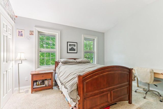 18160 Kestrel COURT, Brookfield, WI 53045