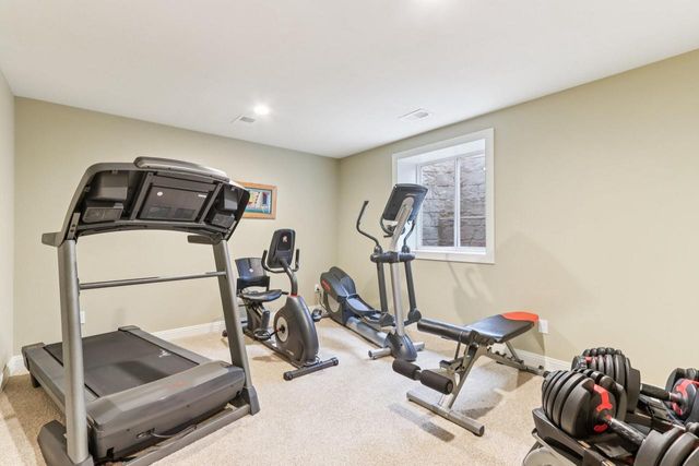 18160 Kestrel COURT, Brookfield, WI 53045