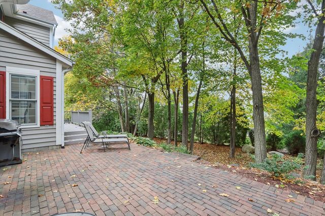 18160 Kestrel COURT, Brookfield, WI 53045