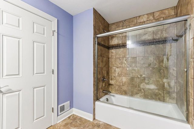 18160 Kestrel COURT, Brookfield, WI 53045