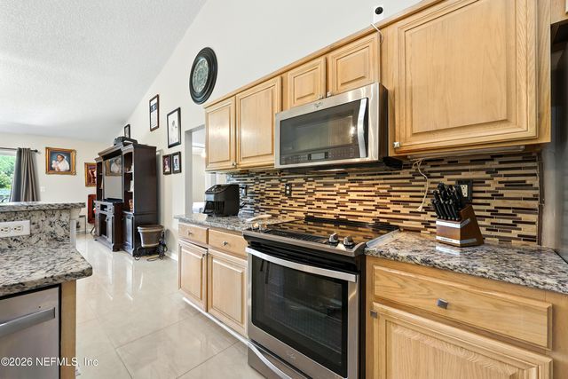 3222 BUTTONWOOD Drive, Middleburg, FL 32068