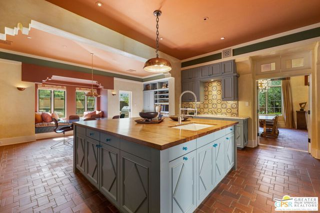 1650 Avenida Sevilla, Palm Springs, CA 92264