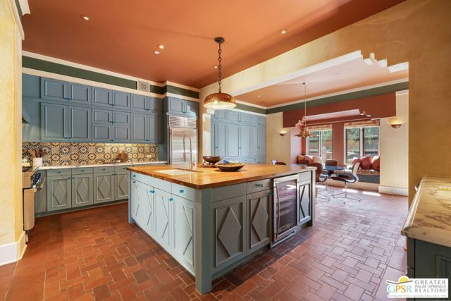 1650 Avenida Sevilla, Palm Springs, CA 92264