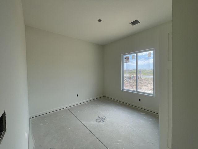 2006 E Limestone St, Andover, KS 67002