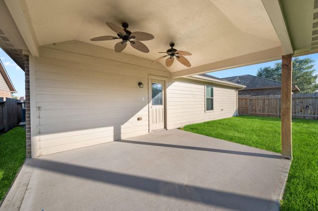 3031 E Lockeridge Village Drive, Spring, TX 77386