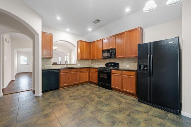 3031 E Lockeridge Village Drive, Spring, TX 77386