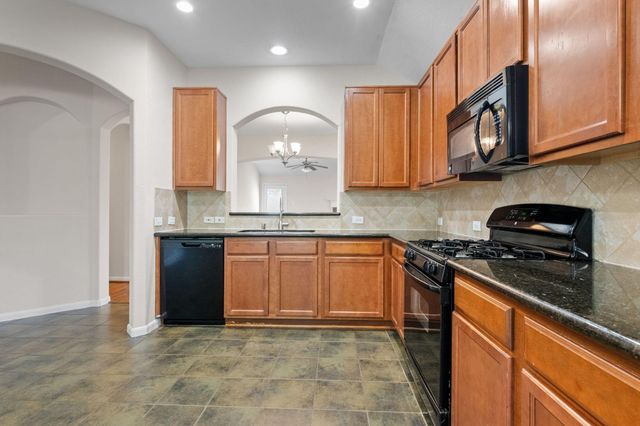 3031 E Lockeridge Village Drive, Spring, TX 77386