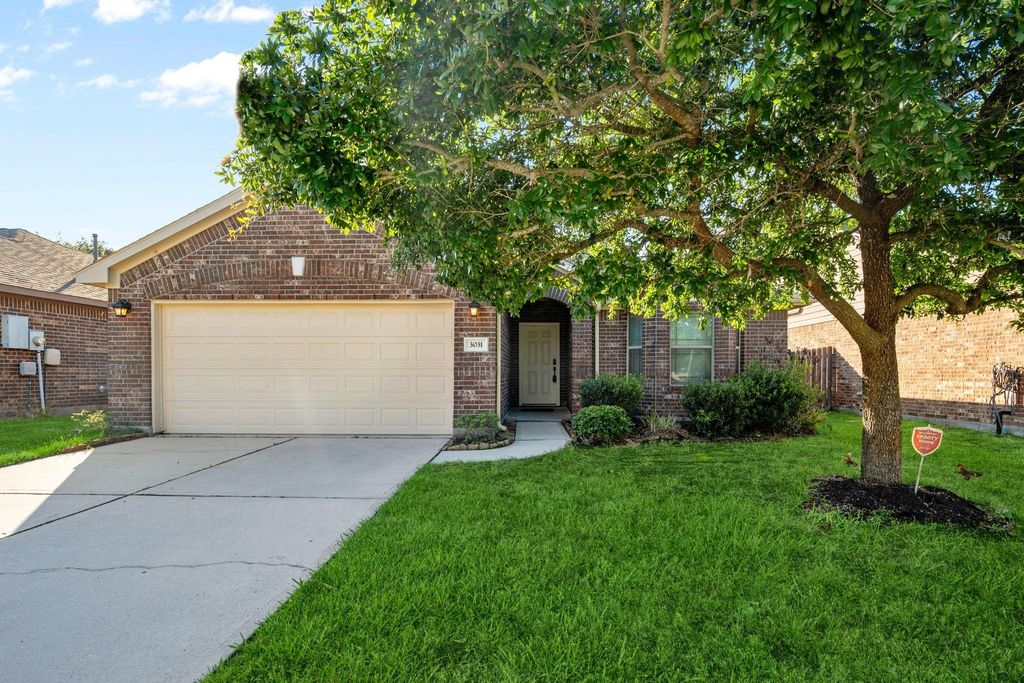 3031 E Lockeridge Village Drive, Spring, TX 77386