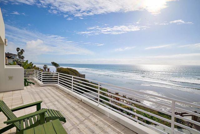 1630 Neptune Avenue, Encinitas, CA 92024